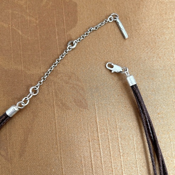 Kenneth Cole Aqua Sea Foam Stone Beads Brown Leather Cord Necklace Adjustable - Picture 6 of 11